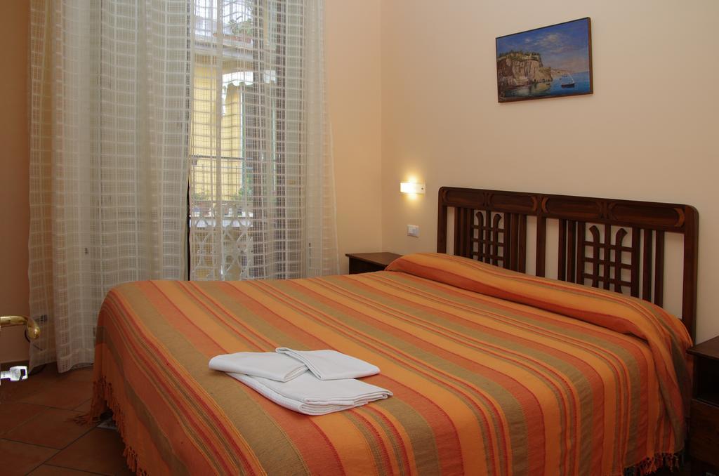 Dolcevitasorrento Guest House Экстерьер фото